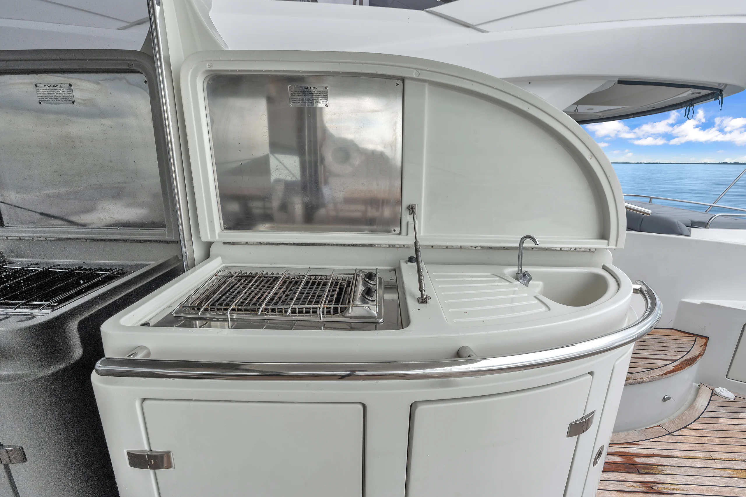 68 AZIMUT — photograph 19