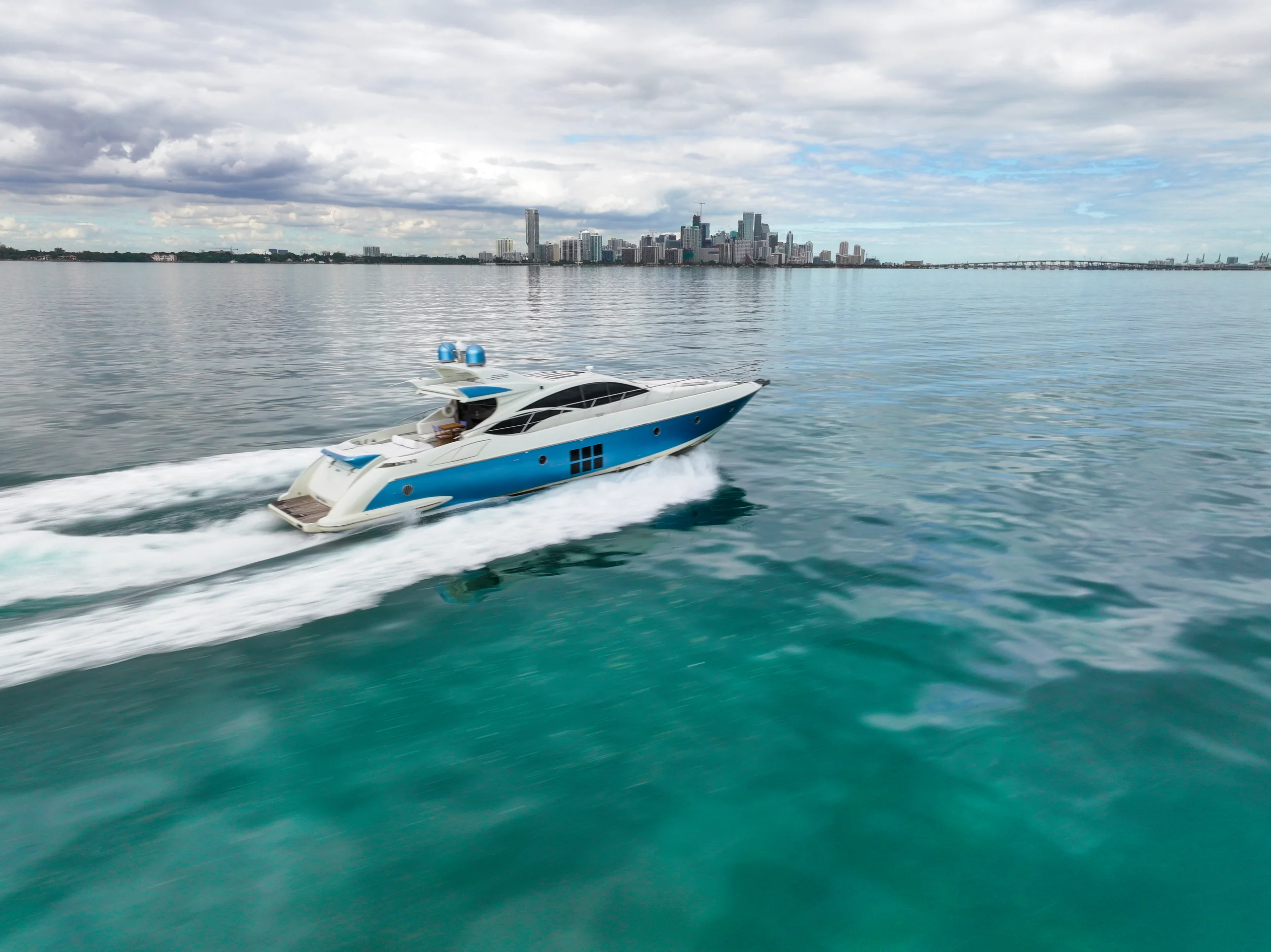 68 AZIMUT — photograph 23